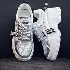 Sneakers aus echtem Leder und Mesh