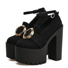 Pumps mit hohem Absatz