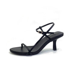 Lässige Sandalen mit Schnallen