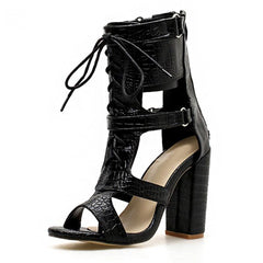 Sandalias de gladiador con puntera recortada