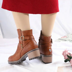 Botines de PU con tacones altos cuadrados