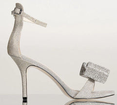 Sandalen mit Stilettoabsatz und Strass-Schleife