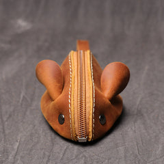 Hübsches Schlüsselanhänger-Etui in Kaninchenform