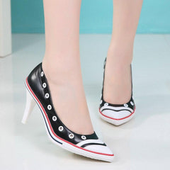 Lässige Pumps mit spitzer Spitze