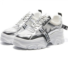 Sneakers aus echtem Leder und Mesh