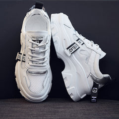 Sneakers aus echtem Leder und Mesh