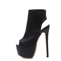 Pumps mit ausgeschnittener Spitze