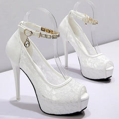 Sandalias de tacón alto con encaje