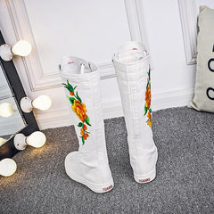 Zapatos altos casuales de lona con bordado