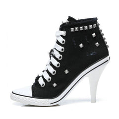 Canvaspumps mit Nieten