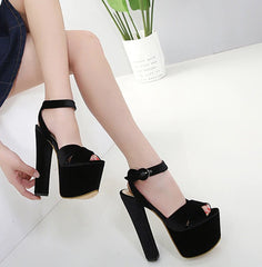 Sandalias de tacón alto