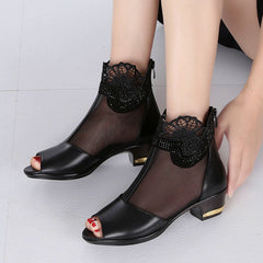 Botines con tacón cuadrado