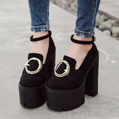 Pumps mit hohem Absatz