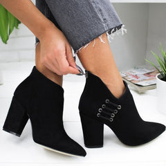 Lässige, solide Stiefeletten