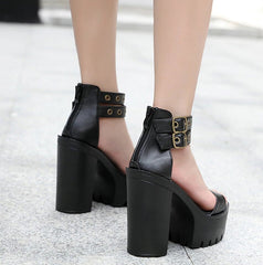 Sandalias de tacón alto de piel suave