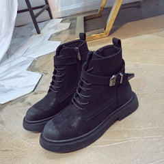 Botines de piel con hebillas