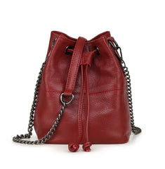 Modische Umhängetasche aus Leder mit Kette