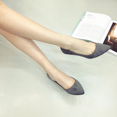 Lässige Pumps mit niedrigem Absatz