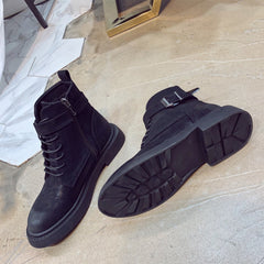 Botines de piel con hebillas