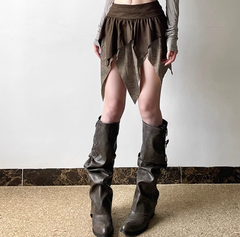 Asymmetrischer Minirock mit Rüschen