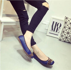 Lässige Flats mit Schnallen