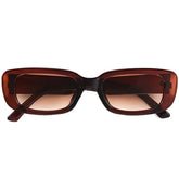 Baddie wieder mit Business-Sonnenbrille