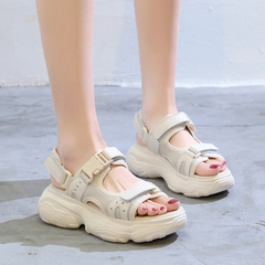 Sandalias casuales con plataforma y punta abierta