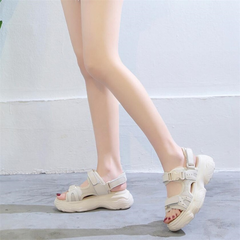 Sandalias casuales con plataforma y punta abierta