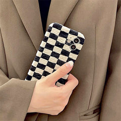 Funda mullida a cuadros para iPhone