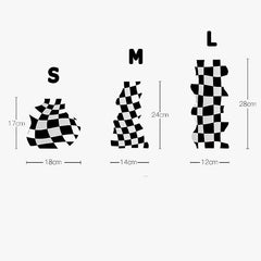 Karierte gewellte Vase