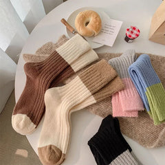 Warme Socken mit Farbblockdesign
