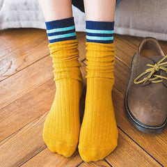 Gestreifte Cozy Up-Socken