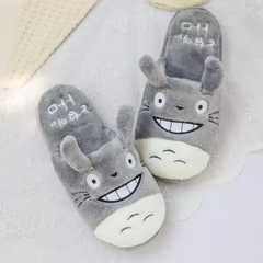 Pantuflas de casa cálidas y suaves
