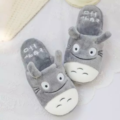 Pantuflas de casa cálidas y suaves