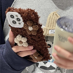 Funda de crochet para iPhone de Daisy Brown