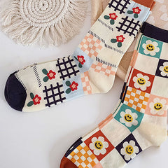 Blumenkarierte Socken