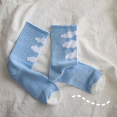 Socken mit der Aufschrift „Gone Dreaming Cloud“