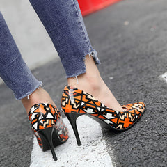 PU-Pumps mit hohem Absatz und geometrischem Muster