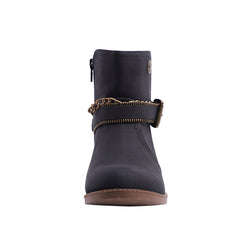 Botines de piel sintética con hebillas decorativas