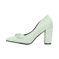 Wildlederpumps mit quadratischem Absatz und Rüschen