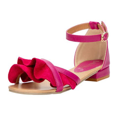 Flache Sandalen mit Schnallenriemen und Rüschen