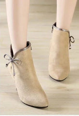 Botines de tacón medio de piel de ante