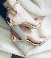 Hochhackige Bandage-Sandalen mit quadratischem Strass-Absatz