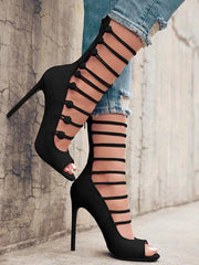 Zapatos de tacón alto con tiras y punta abierta