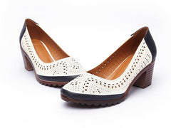 Spitz zulaufende Pumps aus Leder mit hohem Absatz