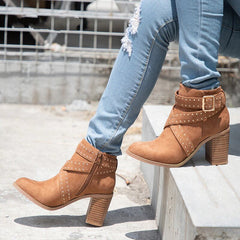 Warme Flock-Stiefeletten mit quadratischem Absatz, Schnallen und Nieten