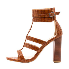 Hochhackige Gladiator-Sandalen mit Knöchelriemen