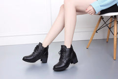 Weiche Stiefeletten aus echtem Leder mit Fell innen