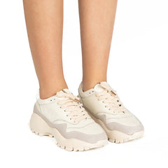 Sneakers aus PU-Leder mit Schnürung