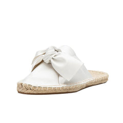 Alpargatas planas con nudo de mariposa